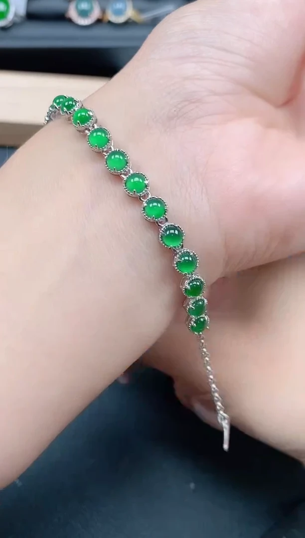 银S925镶嵌戒指翡翠1111