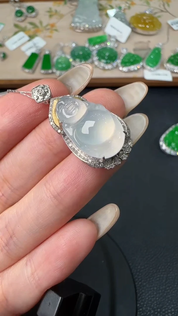 【闪购商品】翡翠吊坠(不含链)18K金镶嵌48