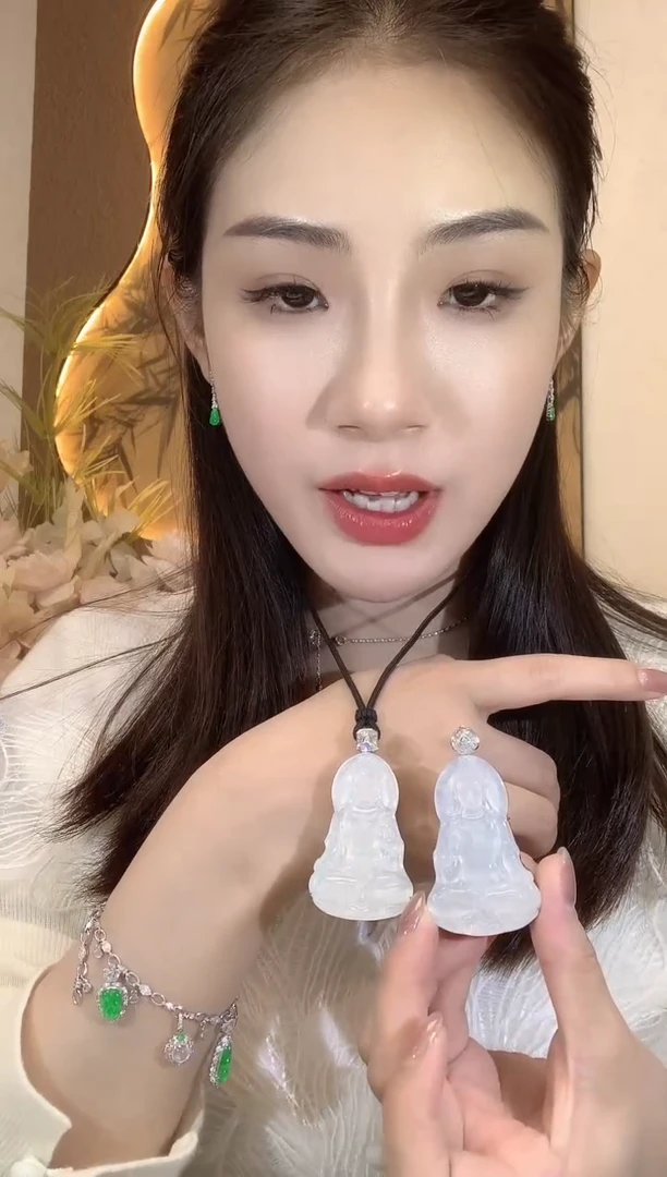 【闪购商品】翡翠吊坠(不含链)18K金镶嵌C72多样性发一件