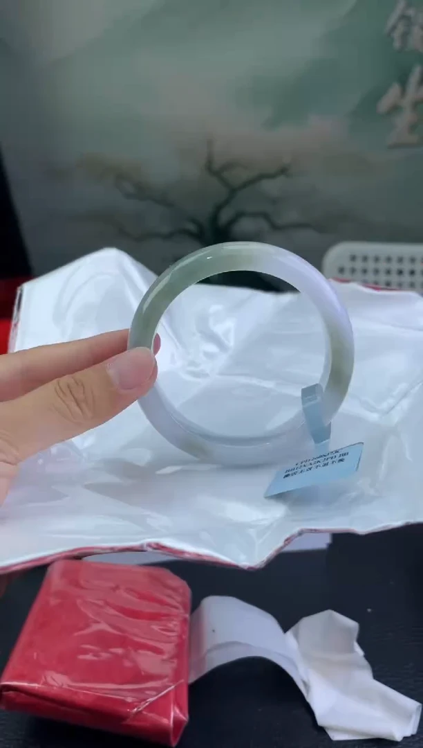 翡翠手镯未镶嵌10翡翠手镯