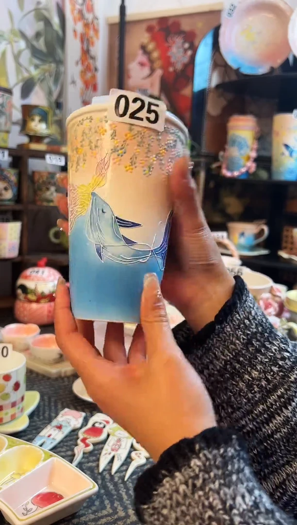 景德镇设计款手绘杯杯