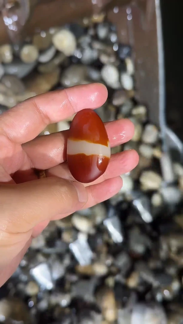 未镶嵌和田玉（糖玉）挂件挂件