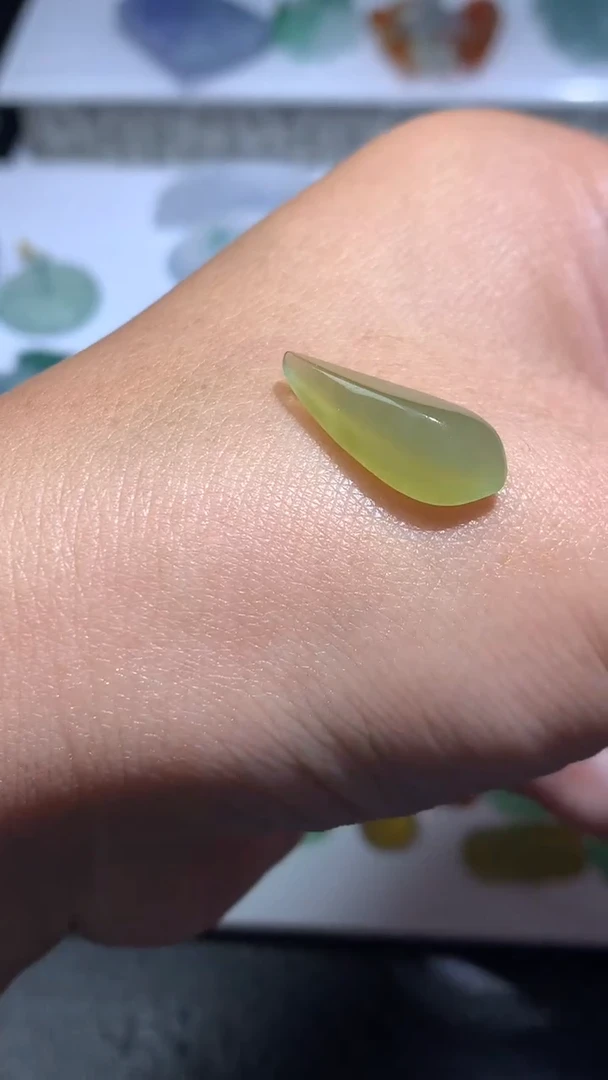 未镶嵌定制翡翠毛货