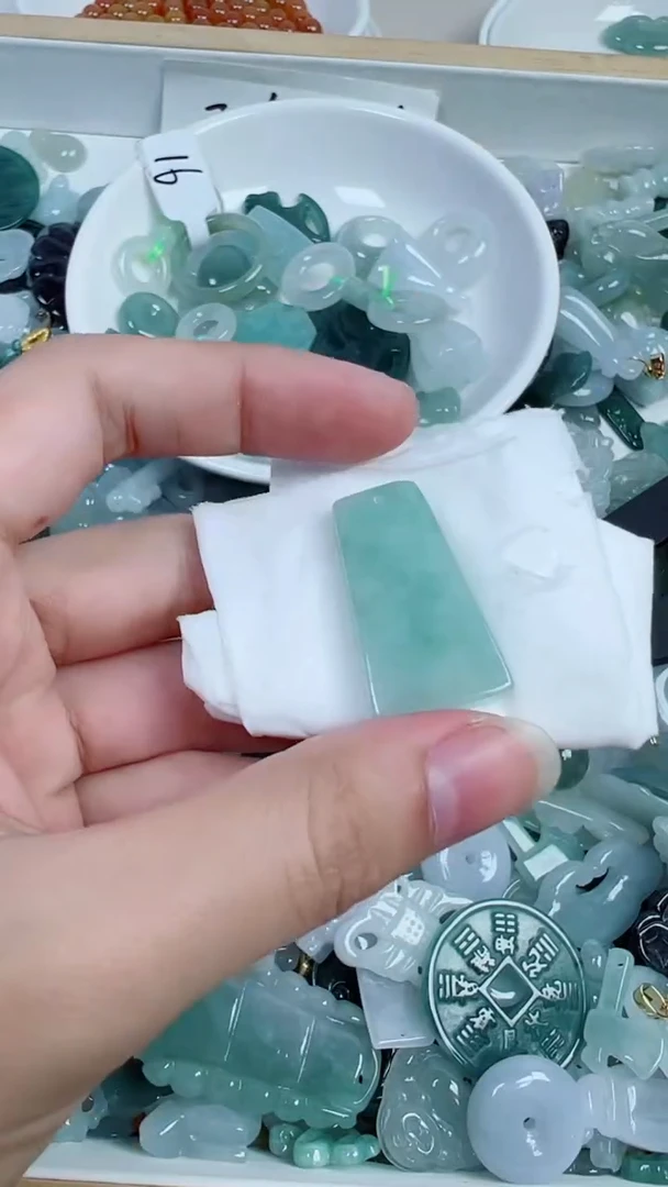 散珠翡翠106号链接，A货翡翠