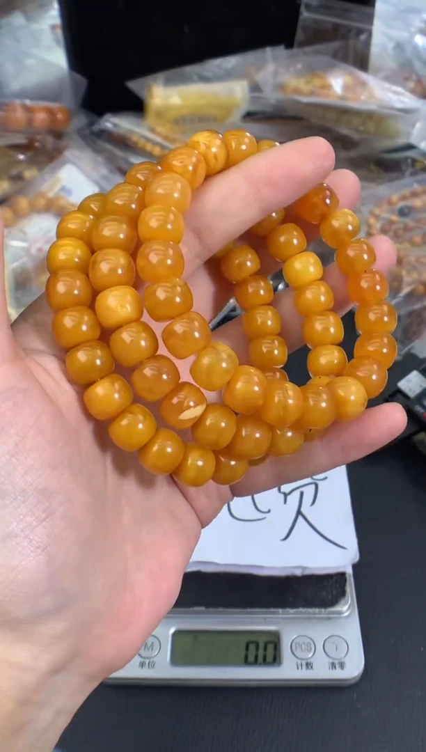 蜜蜡未镶嵌珠宝奇石多样性发一件