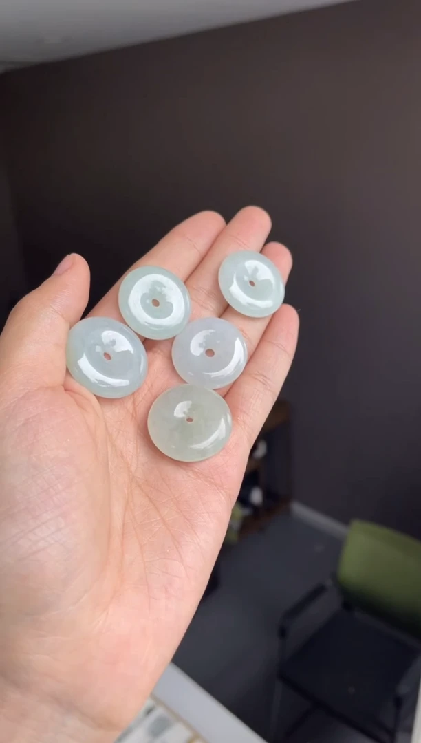 吊坠(不含链)未镶嵌翡翠天然缅甸A货翡翠多样性发其一