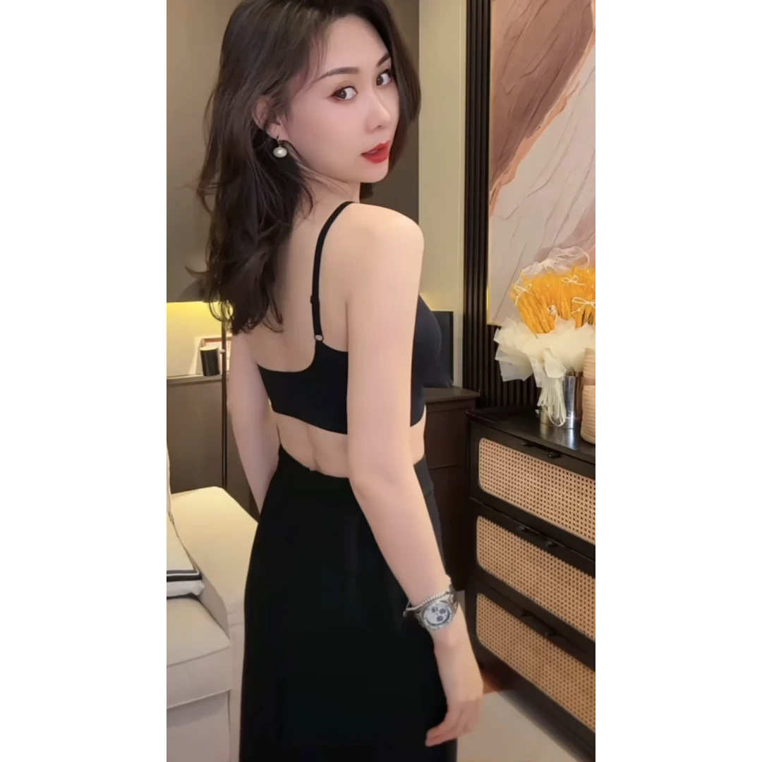 夏日轻薄粉底液隐形肤细肩带美背内衣女抹胸防走光聚拢文胸吊带