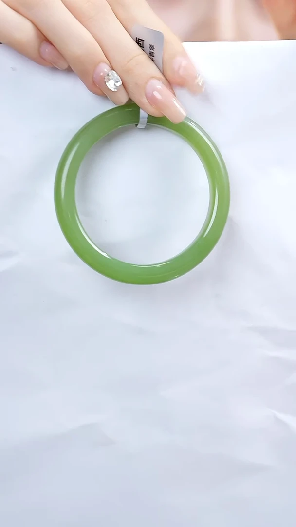 未镶嵌手镯和田玉?**?1