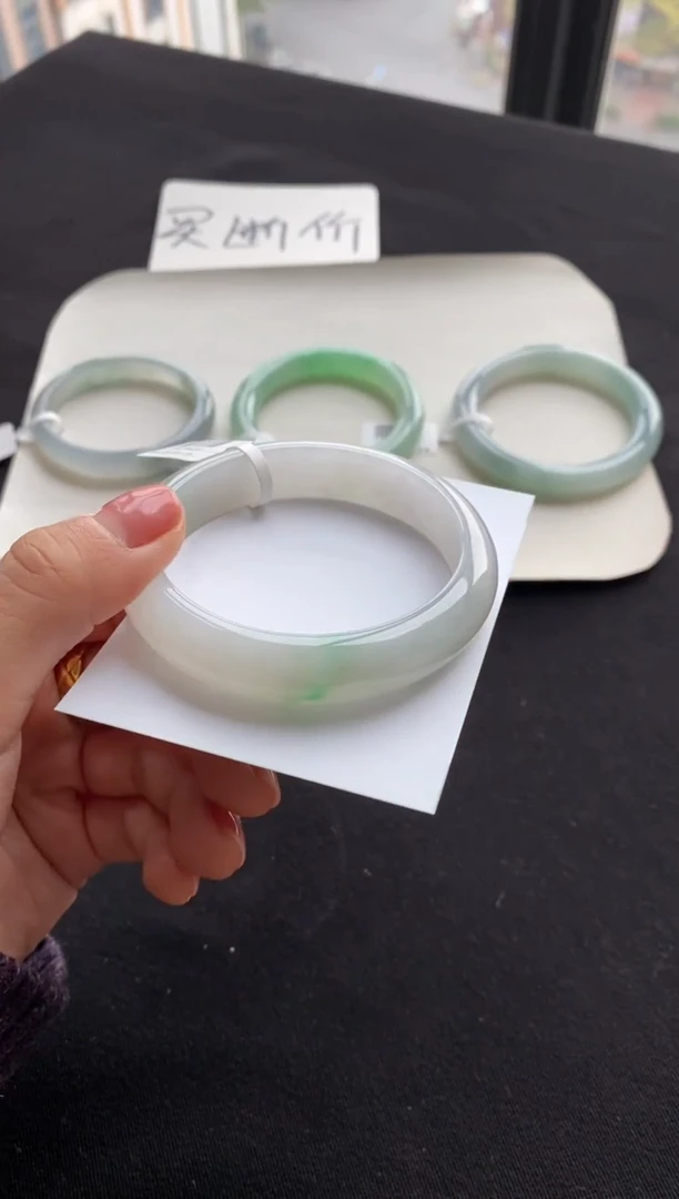 【闪购商品】翡翠手镯未镶嵌56正圈--不退不换