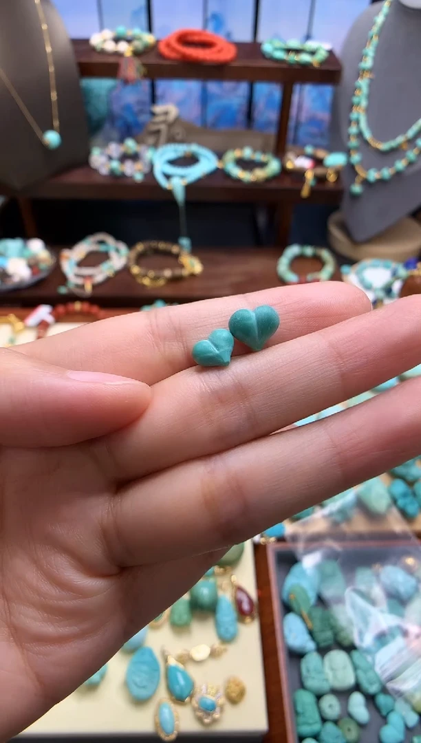 未镶嵌绿松石挂件忆**妖精工绿松石屁桃