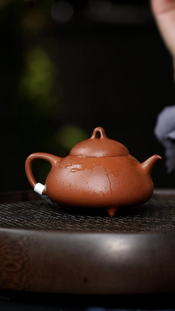 茶壶紫砂0814早场直播xj三足乳鼎-降坡泥-200cc