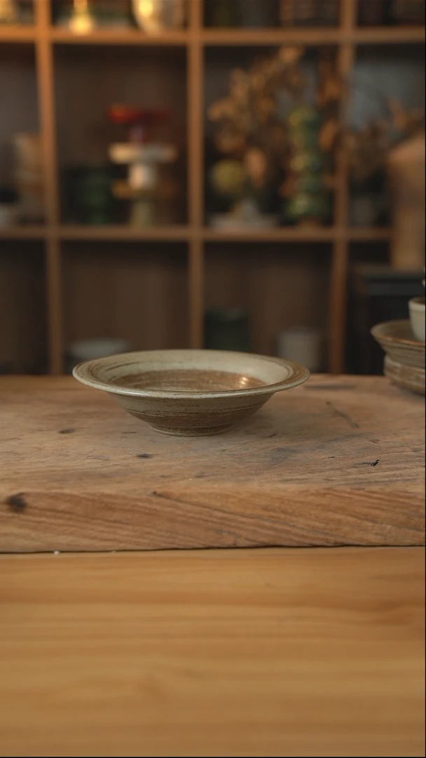 岁月风情的7 英寸草帽碗