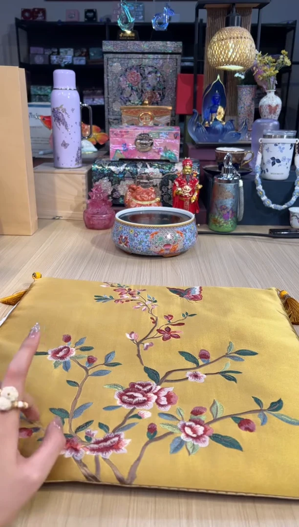 all u tea 升级款坐垫（金色）