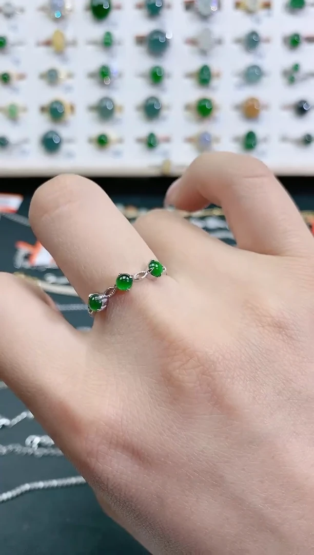 翡翠戒指银S925镶嵌天然翡翠