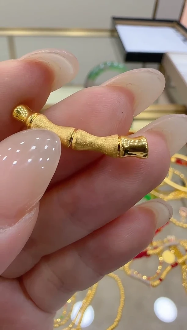 【闪购商品】18K金吊坠(不含链)团购多样性发一件