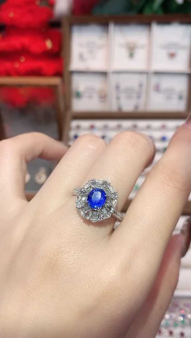 戒指蓝宝石铂Pt950镶嵌1.43ct/天然宝石/七天无理由