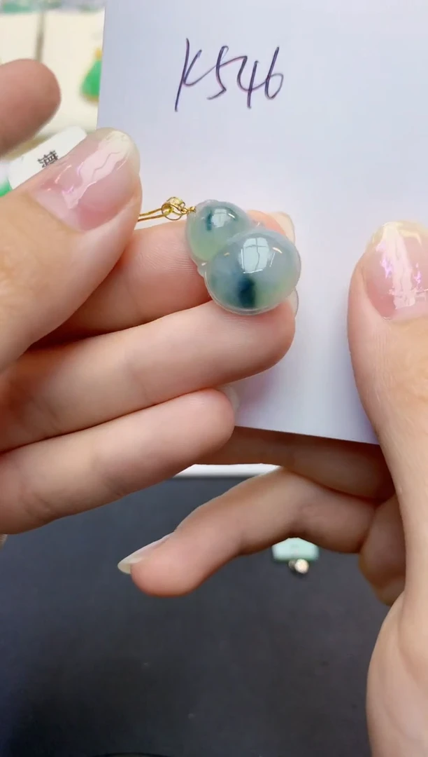 翡翠18K金镶嵌颈饰天然缅甸A货翡翠