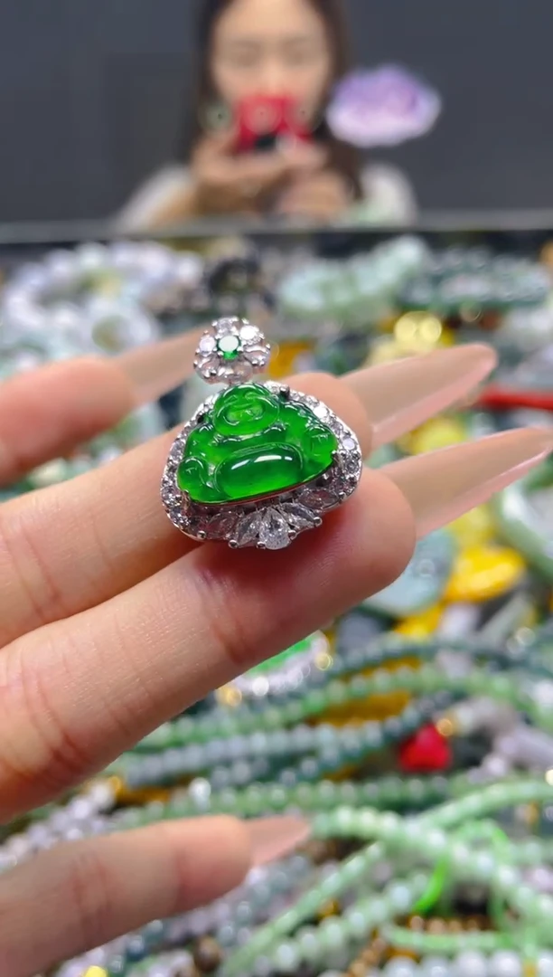 颈饰未镶嵌翡翠/V/翡翠A货，一件也是批发价