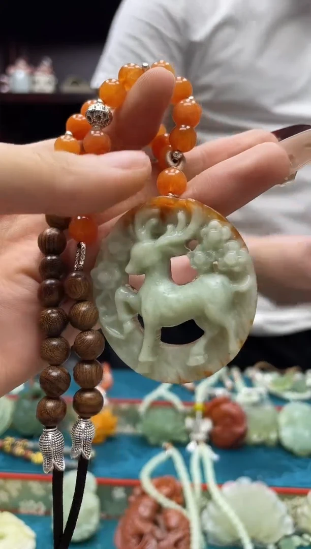 未镶嵌岫玉吊坠·