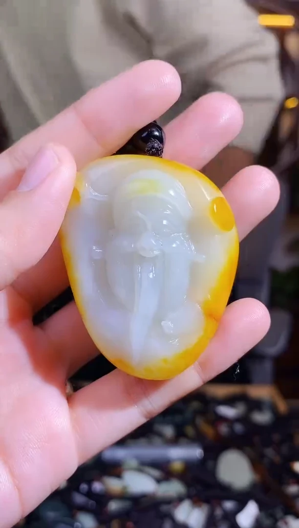 颈饰未镶嵌和田玉1