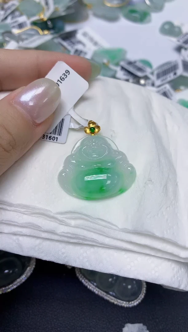 翡翠18K金镶嵌颈饰天然缅甸翡翠A货