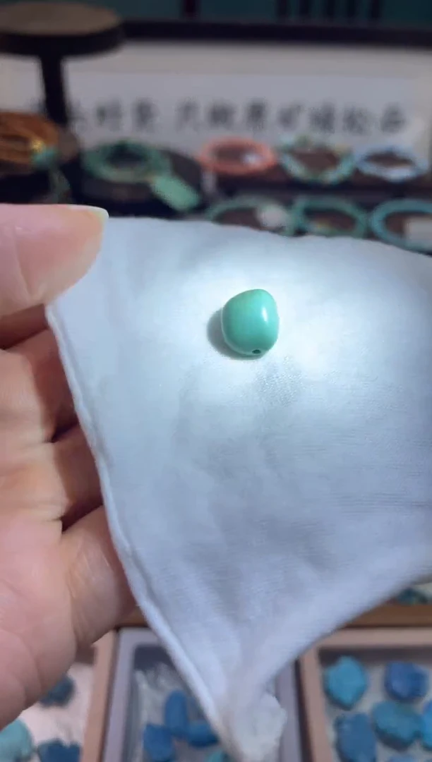 未镶嵌绿松石珠宝奇石10