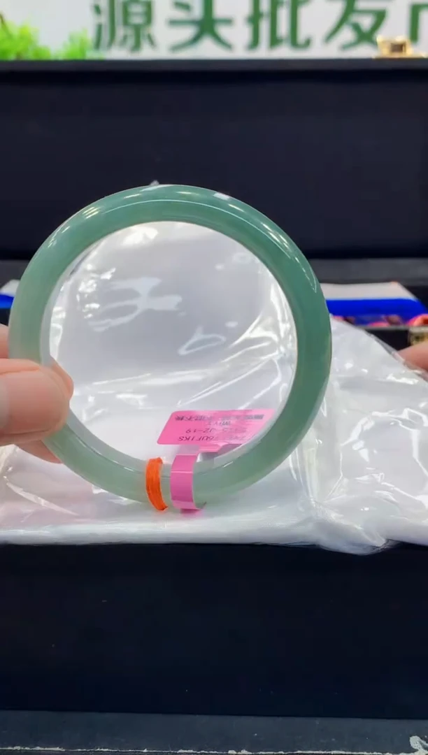 未镶嵌手镯翡翠翡翠手镯