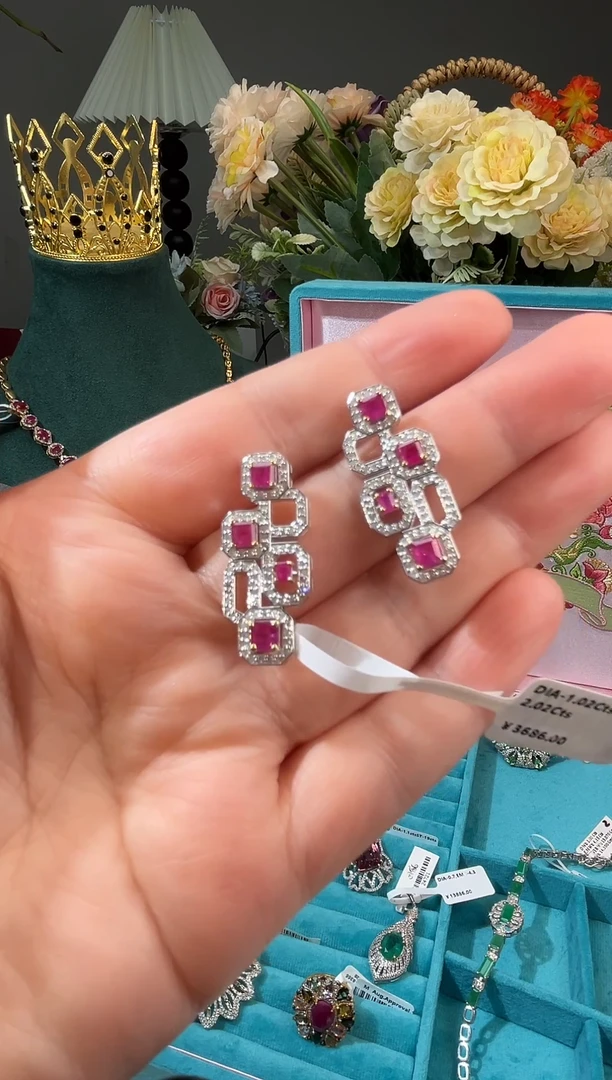 未镶嵌耳饰红宝石2.02ct