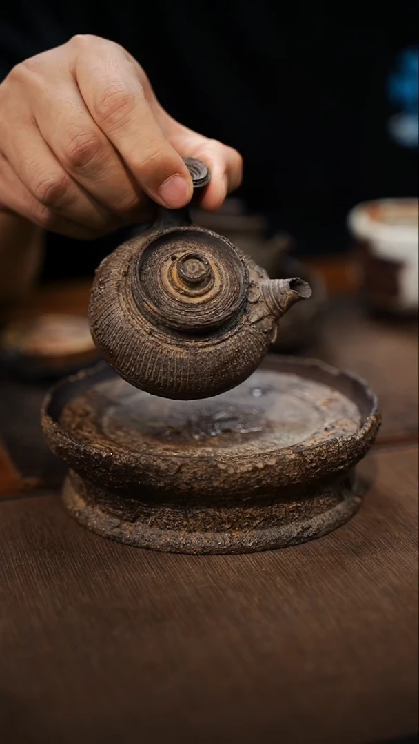 茂**林全手工制作  南蛮侧把壶