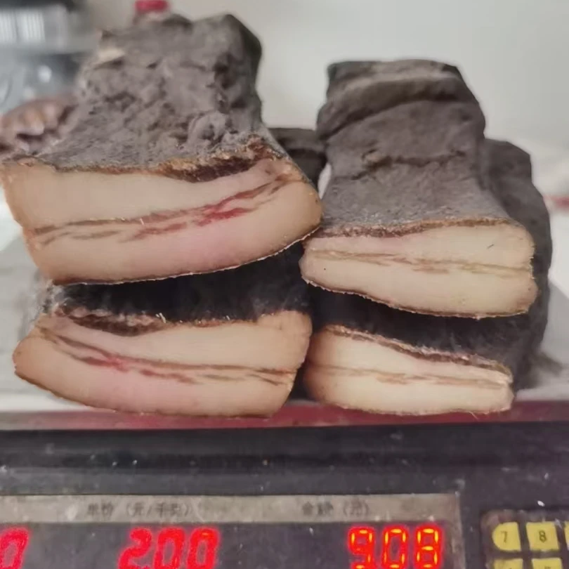 五花腊肉柴火慢熏腊汁味浓郁