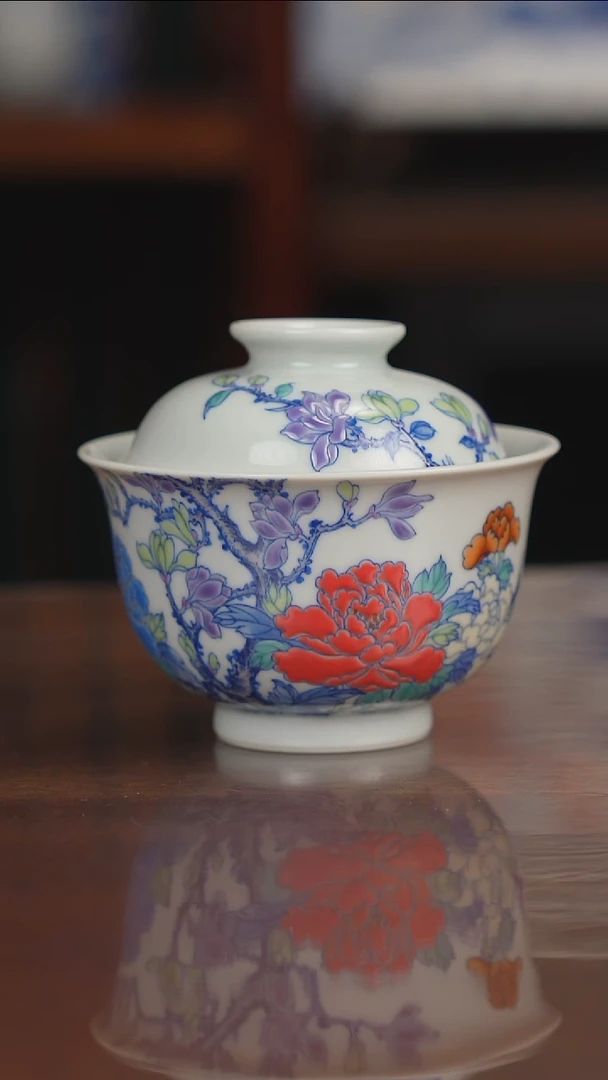 空山明月新派斗彩