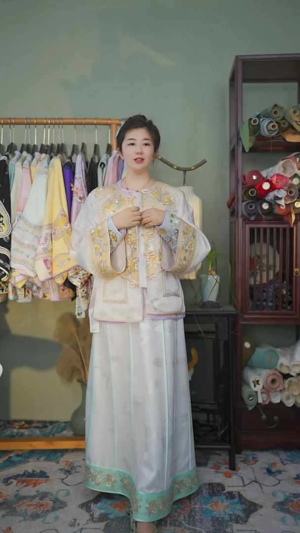 刺绣L码130斤内百搭款上衣单层