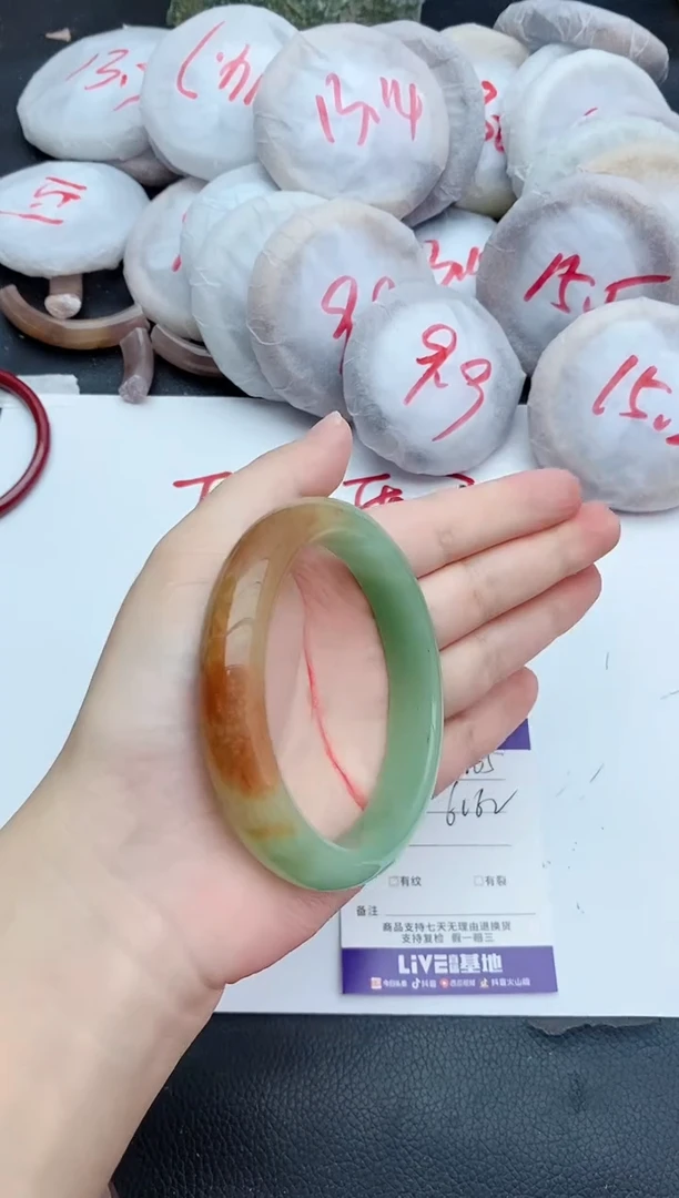 未镶嵌手镯石英质玉105+61/62