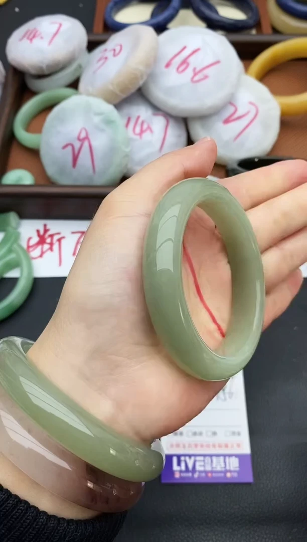 未镶嵌手镯石英质玉77+55/56