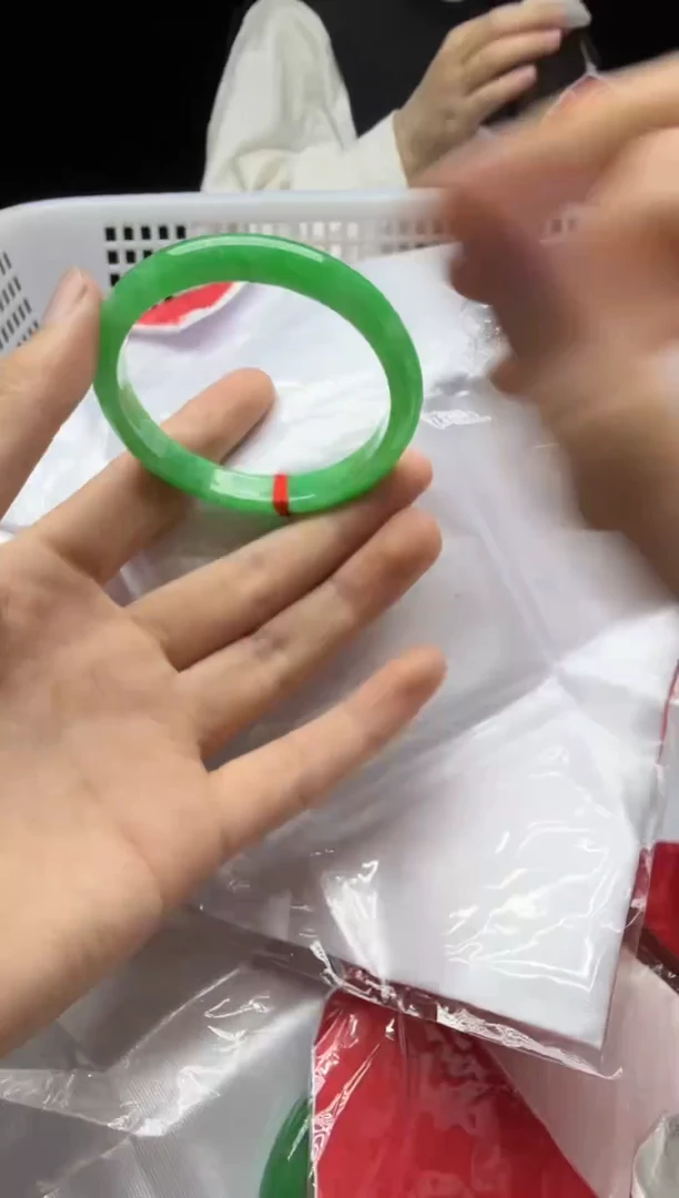 未镶嵌手镯翡翠A89