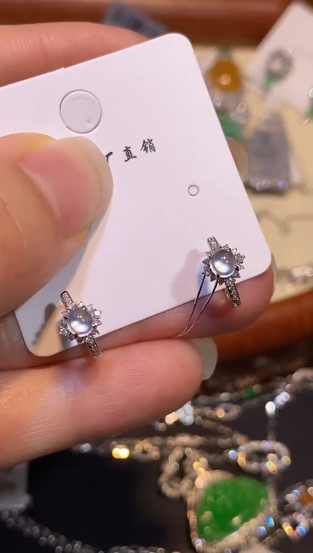 【闪购商品】翡翠耳饰18K金镶嵌耳饰