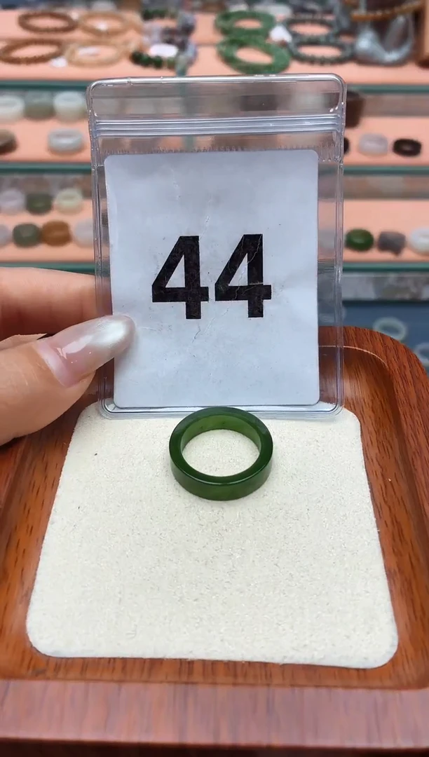 未镶嵌戒圈和田玉17号