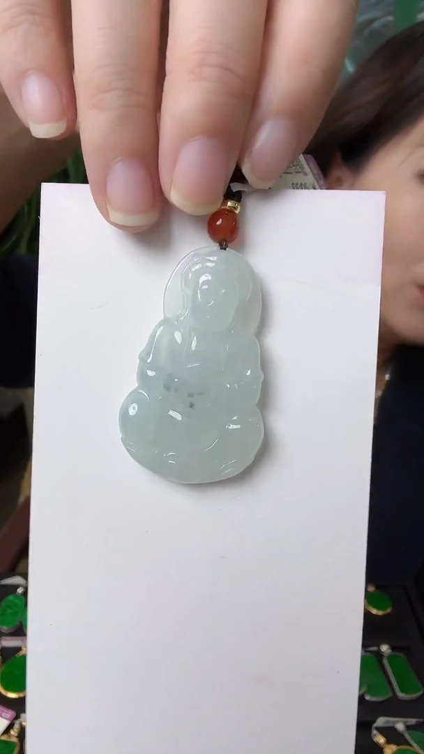 颈饰未镶嵌翡翠观音荣倩