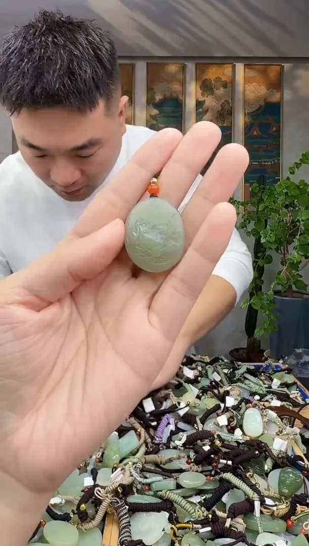 未镶嵌和田玉挂件拍一发一