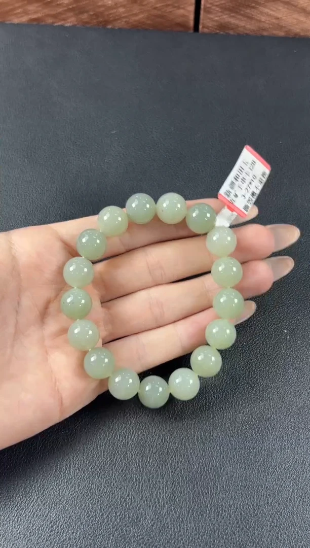 手串未镶嵌和田玉且末微色差近矿卡12手串