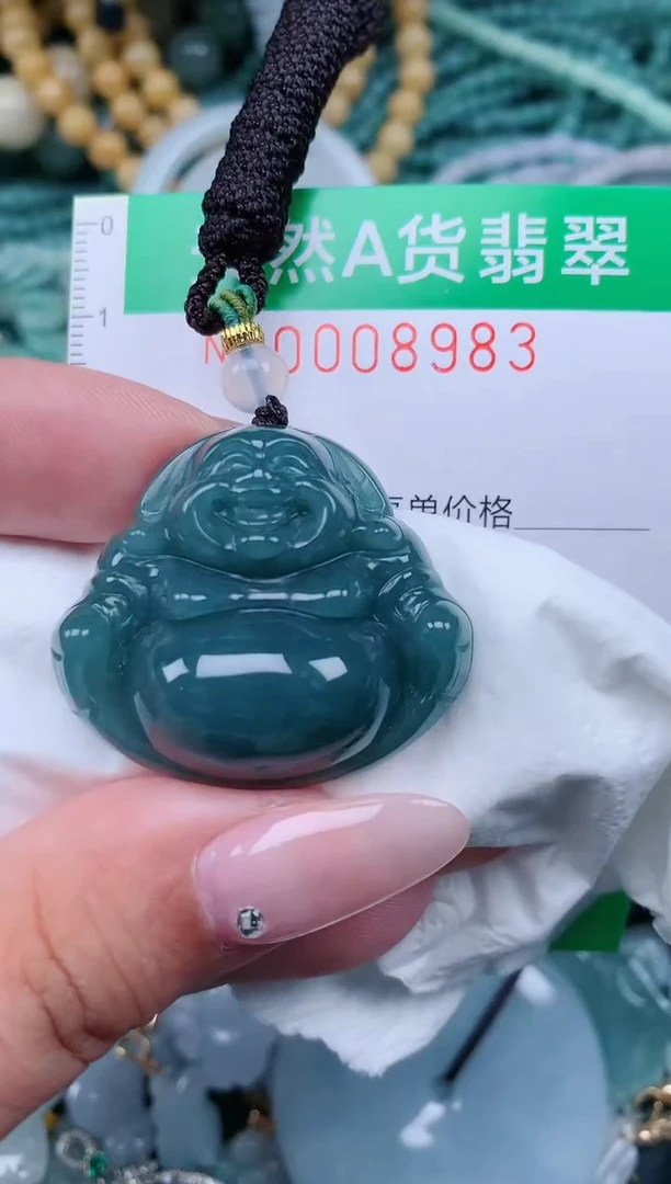 翡翠未镶嵌颈饰.0008983