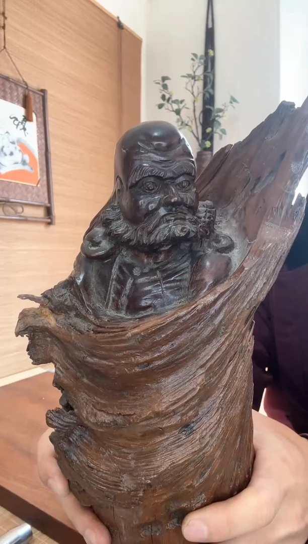 【闪购商品】杯中古品个别存有岁月痕迹，谨慎下单哦~