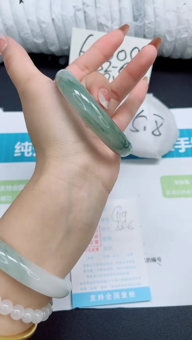 石英质玉手镯未镶嵌c119-56.6