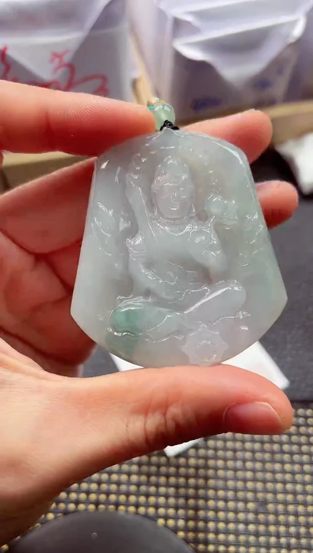颈饰未镶嵌翡翠000111 虚空