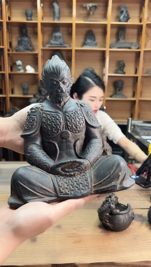 陶土微瑕   大悟空