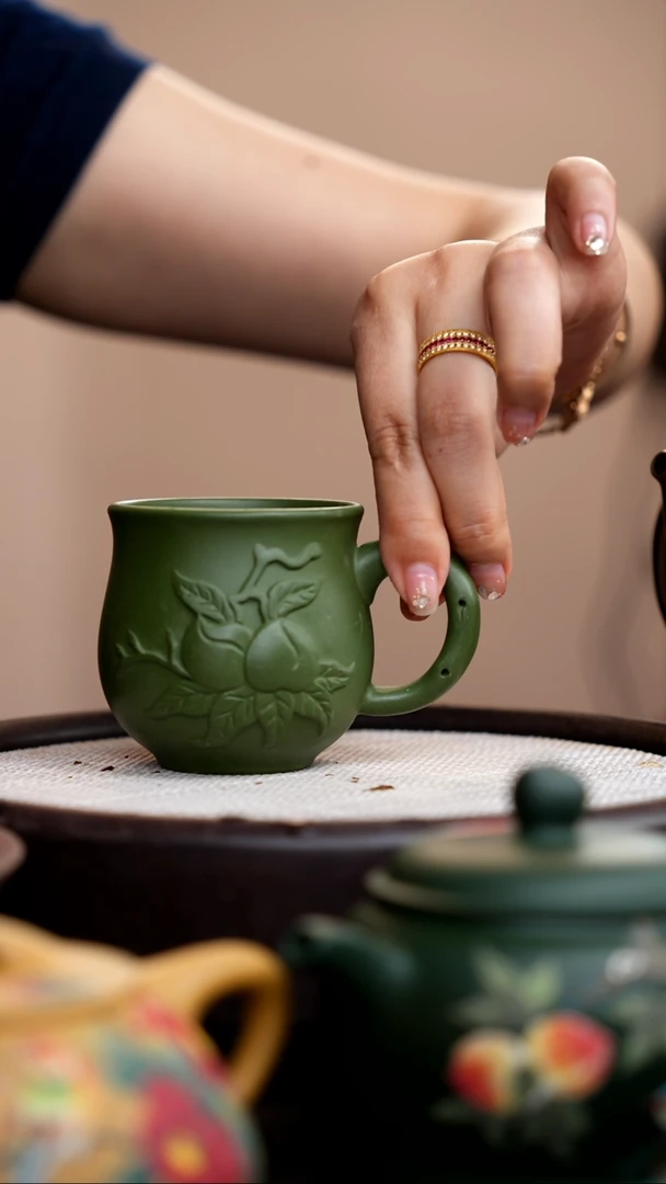 茶壶紫砂民国绿寿桃手把杯