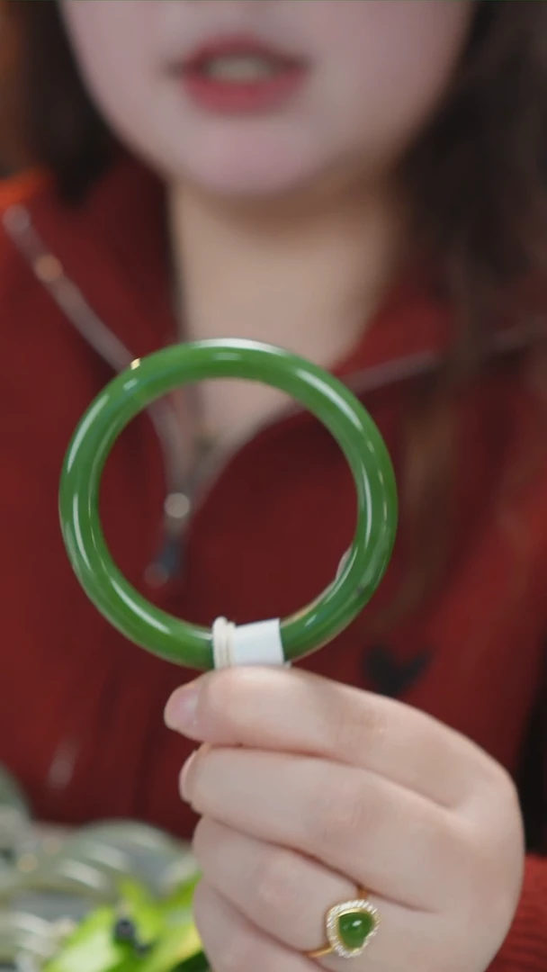 【闪购商品】和田玉手镯未镶嵌45天然和田玉拍一发一55