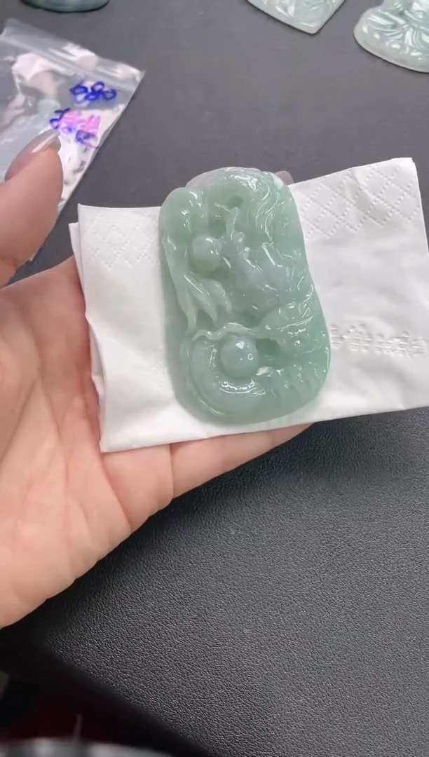 吊坠(不含链)未镶嵌翡翠1