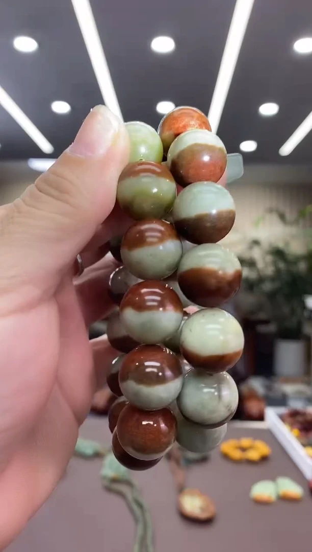 未镶嵌手链透闪石质玉手串多样式随机发一