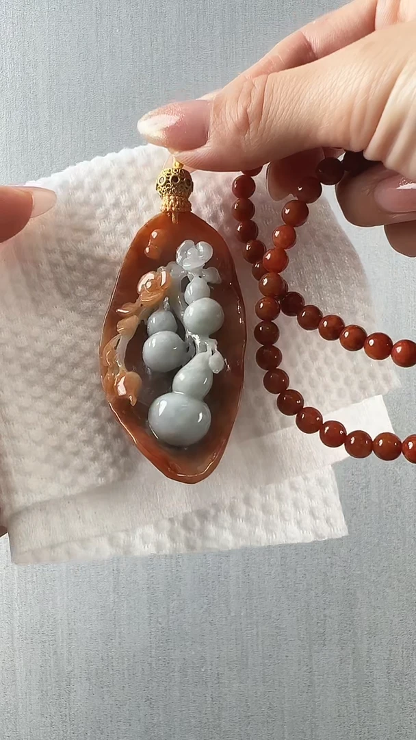 颈饰未镶嵌翡翠葫芦